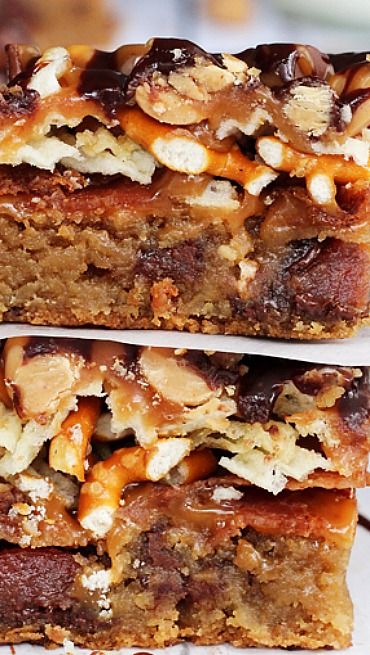 Irresistible Bacon Beer and Potato Chip Cookie Bars Recipe