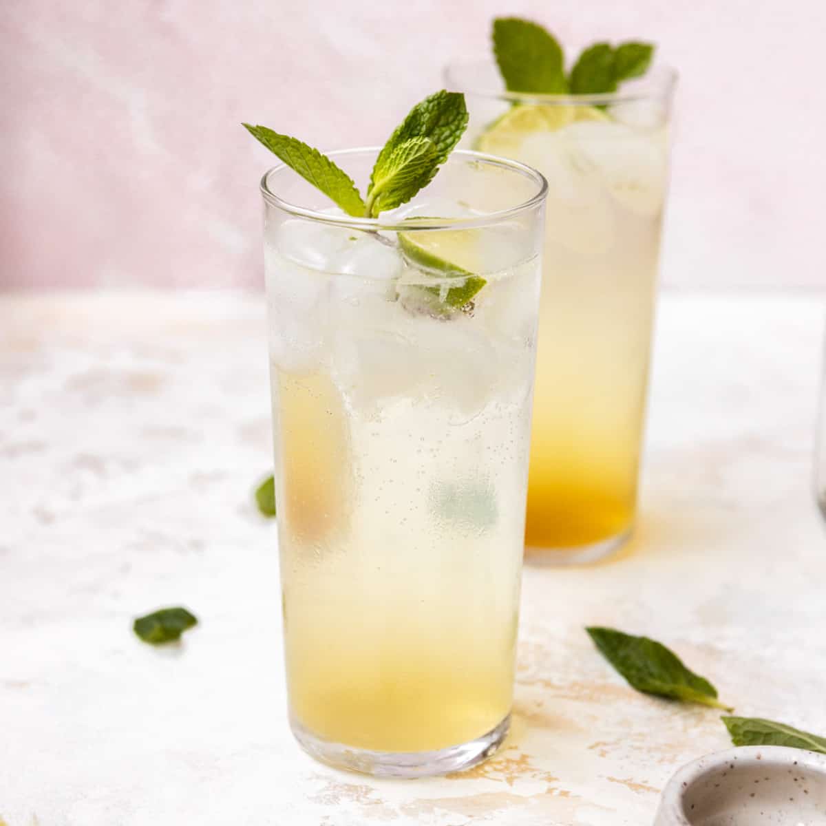 How to Make Delicious Vodka Seltzer Drinks： Easy & Refreshing Recipes