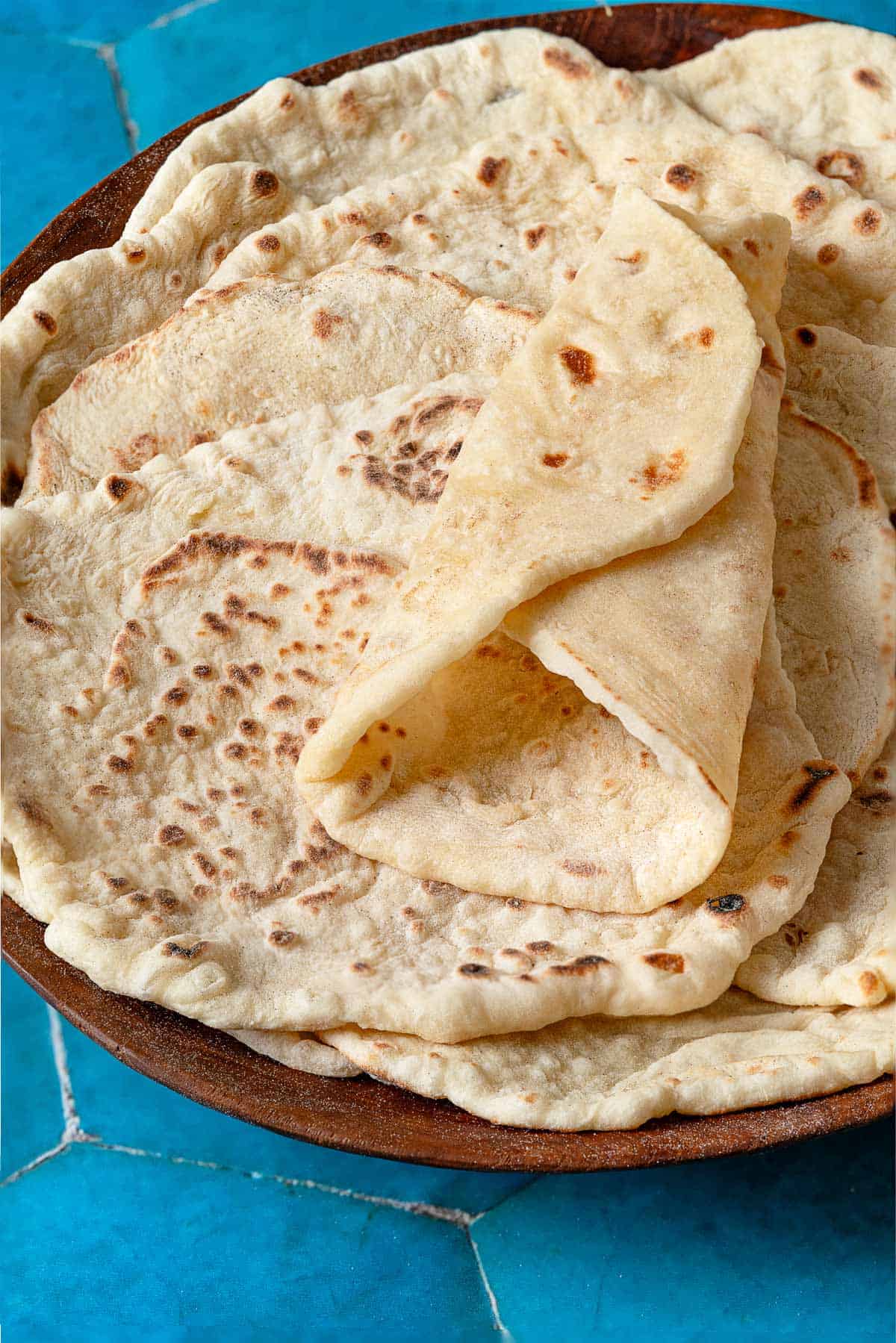 Lavosh： A Guide to This Versatile Flatbread and How to Use It