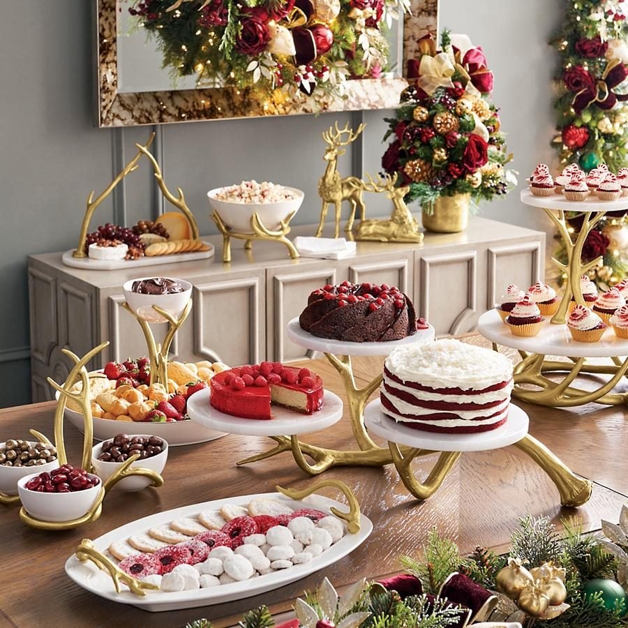 Top 5 Dessert Trays for Elegant Entertaining