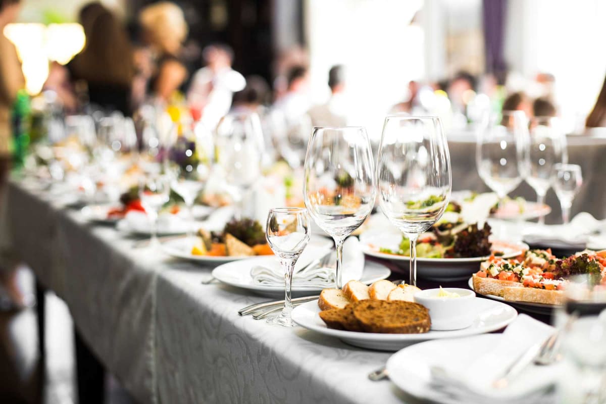 How Much Does a Rehearsal Dinner Cost? Factors & Estimates