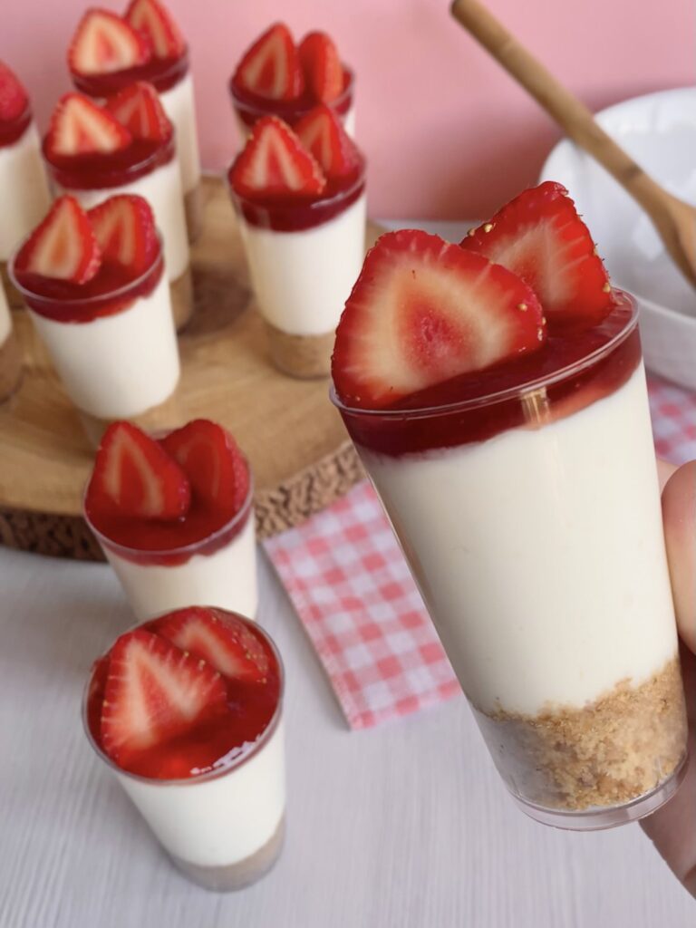 Delicious Dessert Cup Ideas for Every Occasion – Mini Cheesecake, Pudding & More