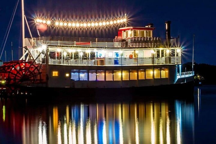 Explore the Top Dinner Cruises in Orlando, FL for a Memorable Evening