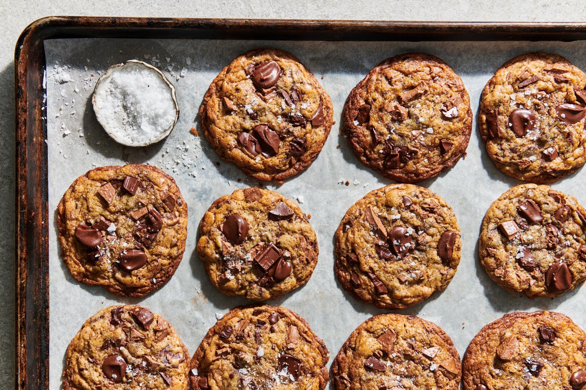 Ultimate Guide to Baking Cookies on a Sheet: Tips for Soft & Chewy Results