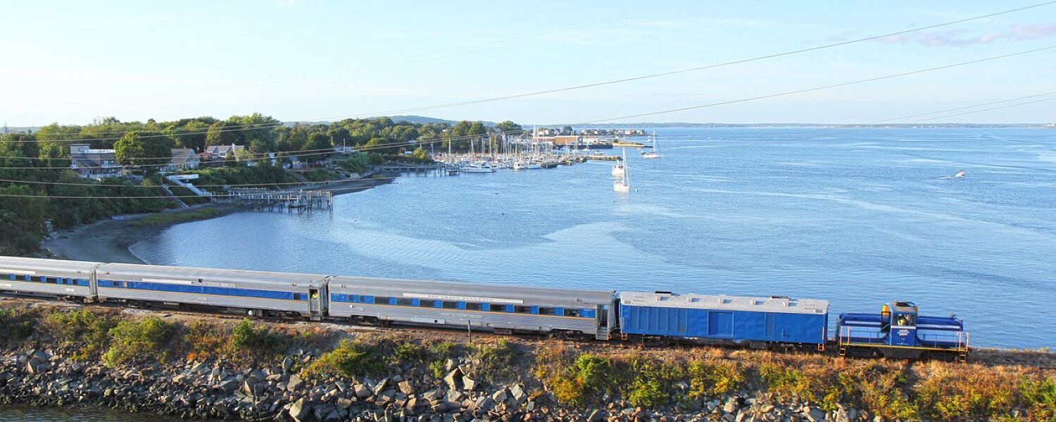 Experience the Newport Dinner Train: Scenic Narragansett Bay Views