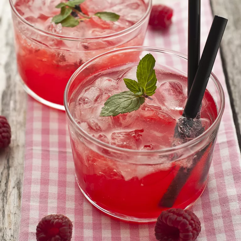 Discover the Best Razzmatazz Drink Recipes for Your Next Party