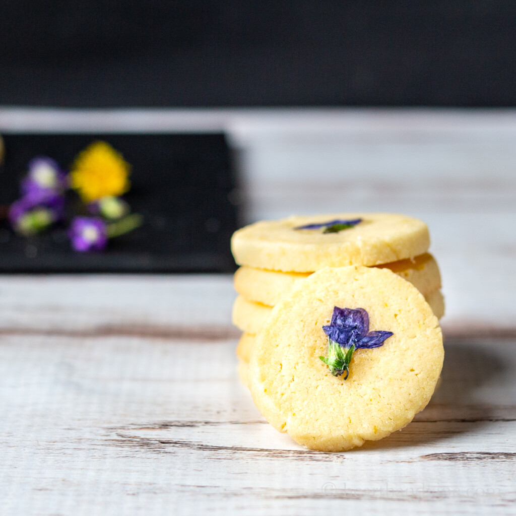 How to Make White Violet Desserts: Perfect Spring Treats with Edible Flowers