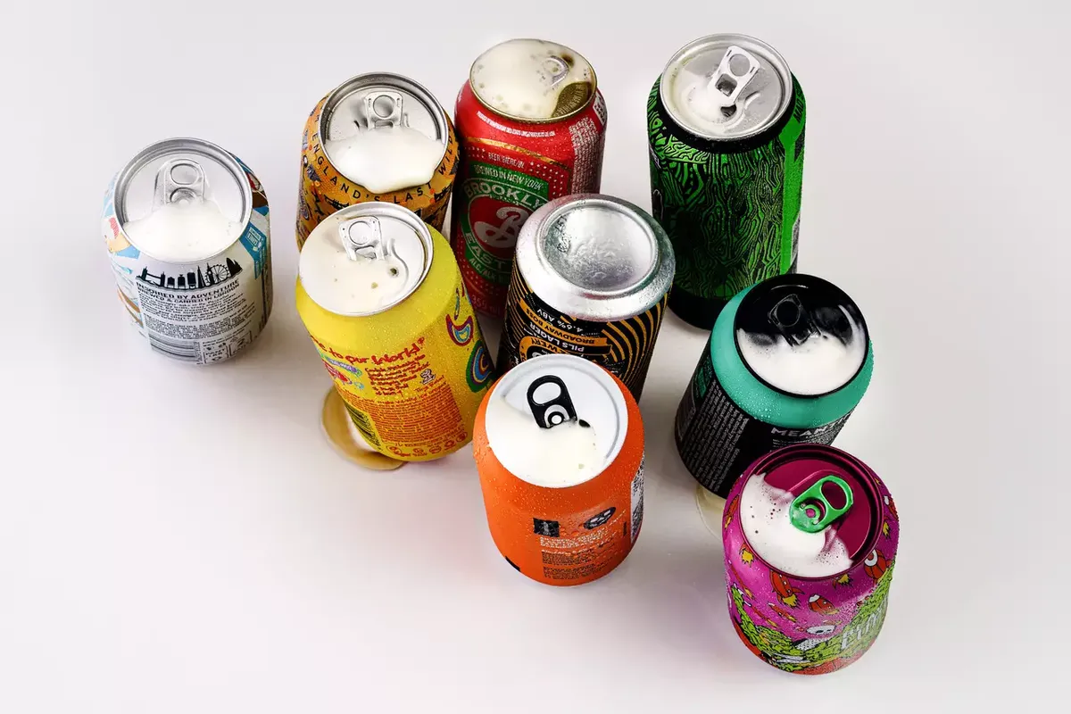 Plastic Bottles vs Cans for Energy Drinks: Which is Better for Your Beverage?