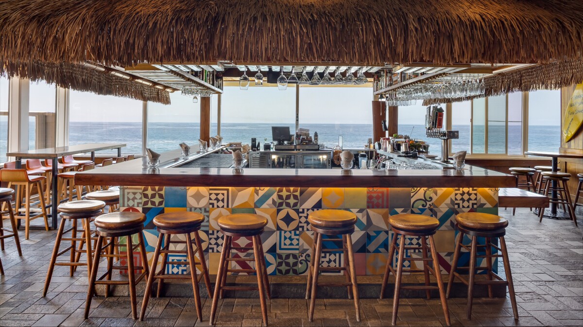 Best Beachfront Restaurants for a Memorable Dinner by the Sea