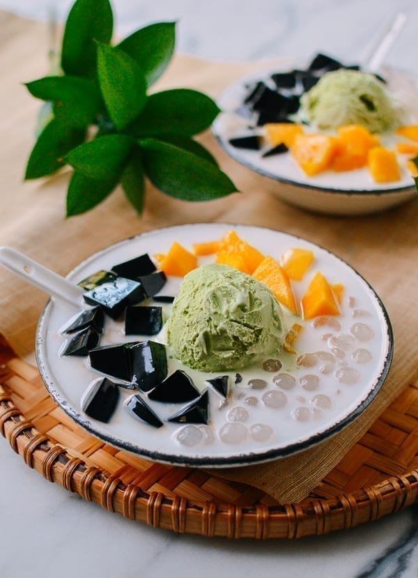 Make Grass Jelly Dessert at Home: Simple Steps & Toppings