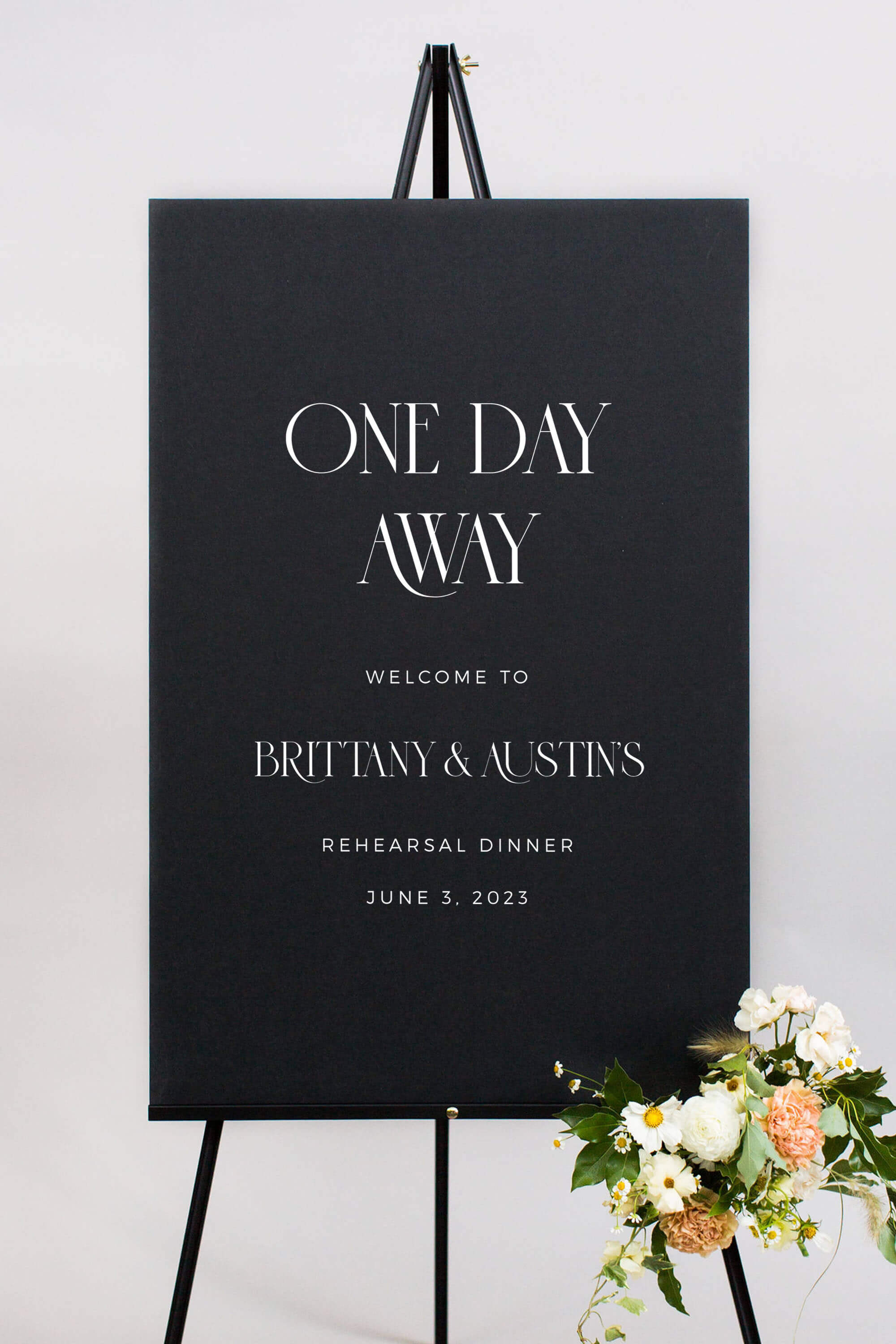 Rehearsal Dinner Sign Ideas | Customizable and Stylish Signs for Your Event