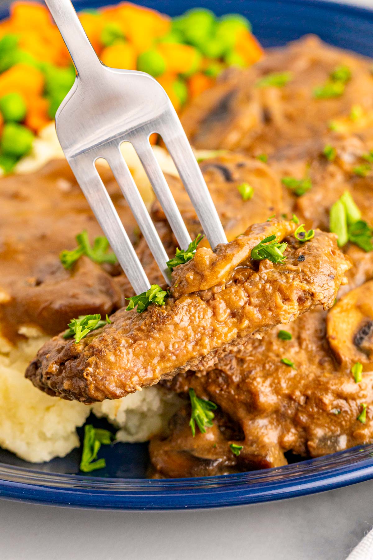 Tender Cube Steak Crock Pot Recipes: Simple & Savory