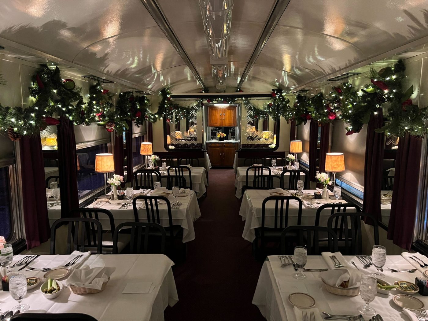 Enjoy Holiday Cheer on the Chattanooga Christmas Train Dinner