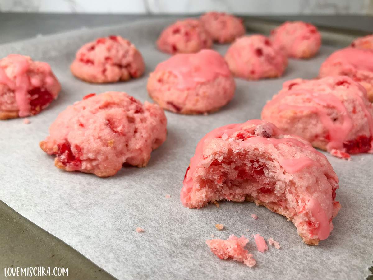 Where to Find the Most Delicious Cherrys Cookies?