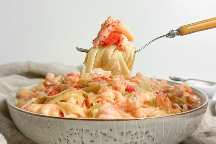 Ultimate Guide to Crawfish Fettuccine Pasta: Ingredients and Step-by-Step Instructions.