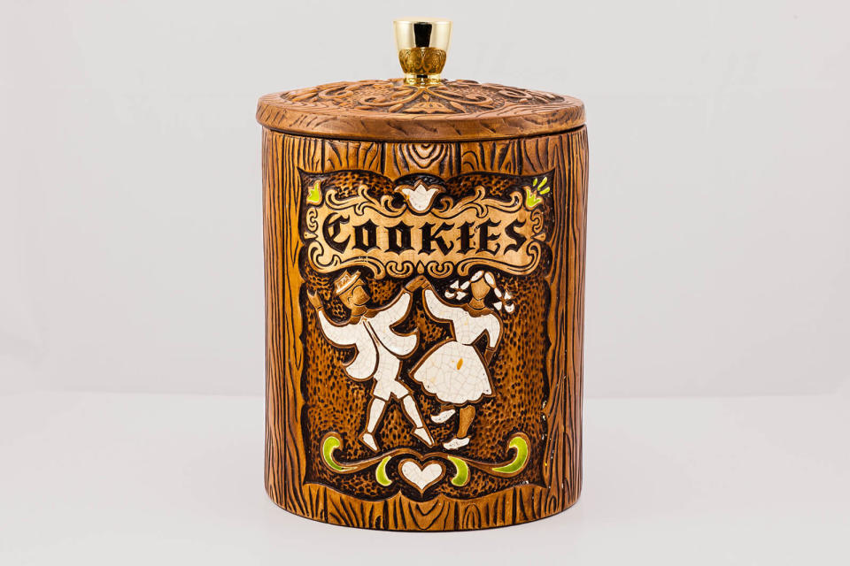 Retro cookie jars value: how much are they worth?  Learn the secrets to pricing your treasures