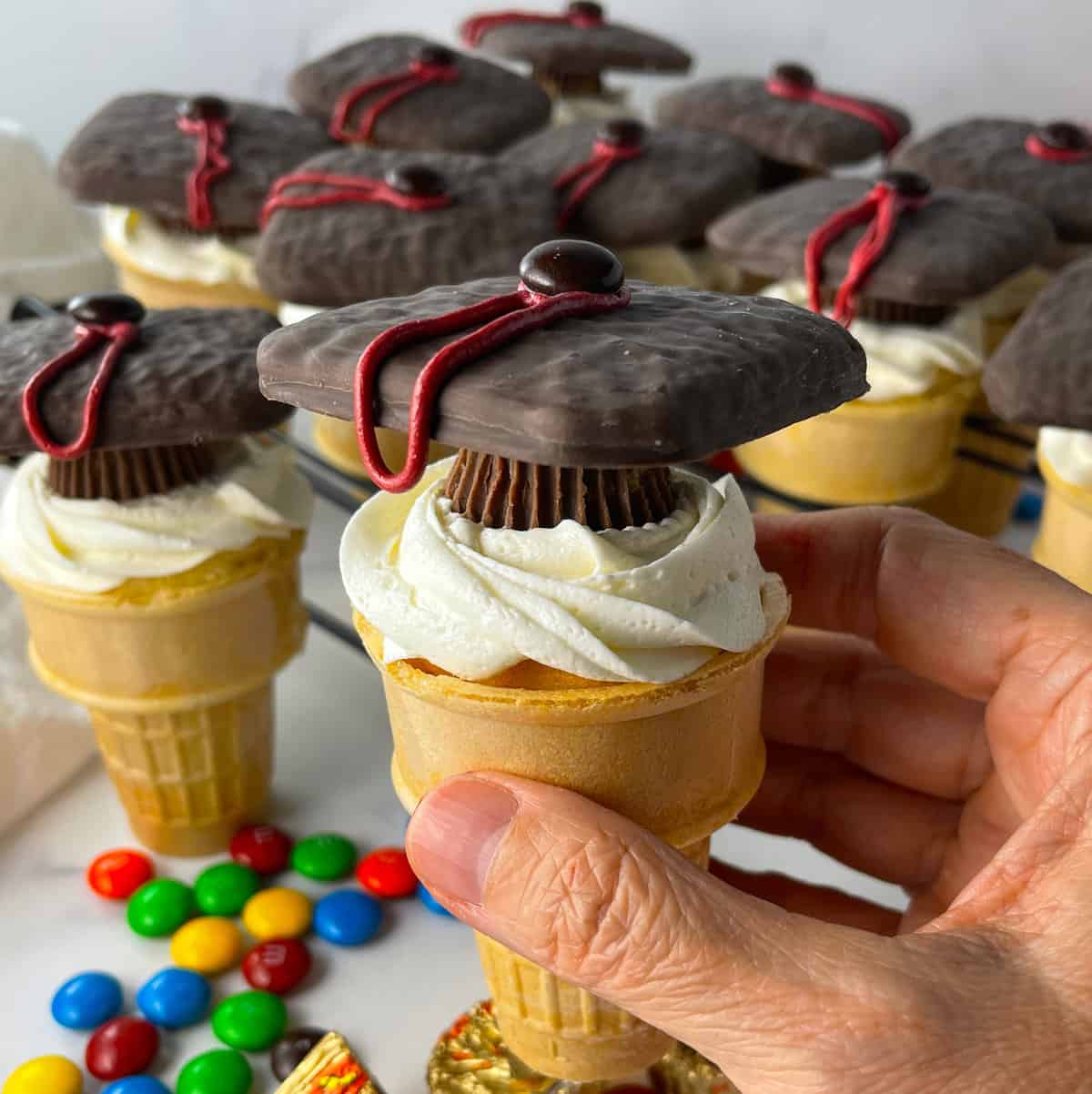 Easy Desserts for Graduation Party That Will Impress!