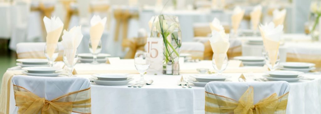 Sit Down Dinner vs Buffet: Which is Right for Your Event?