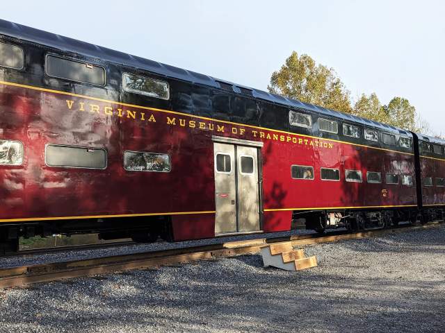 Experience the Magic: Dinner Train Rides in Virginia