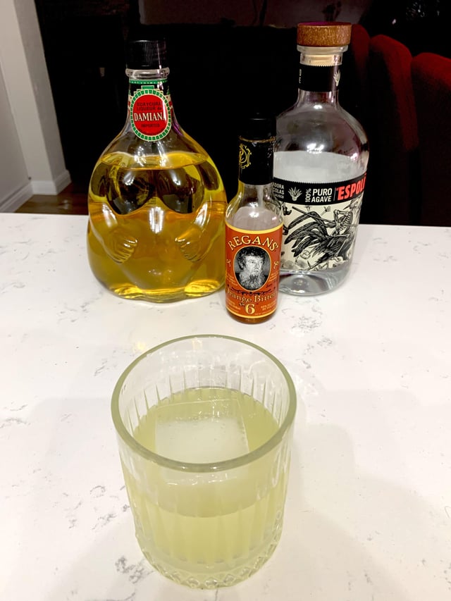 Mixing with Damiana Liqueur: Creative Drink Ideas to Try Tonight