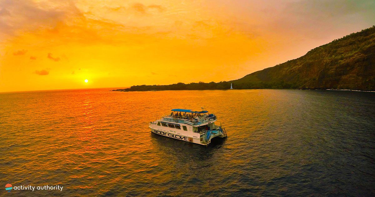 Kona Dinner Cruise: How to Choose the Right Trip for You (Compare Different Cruises and Find Your Perfect Match)