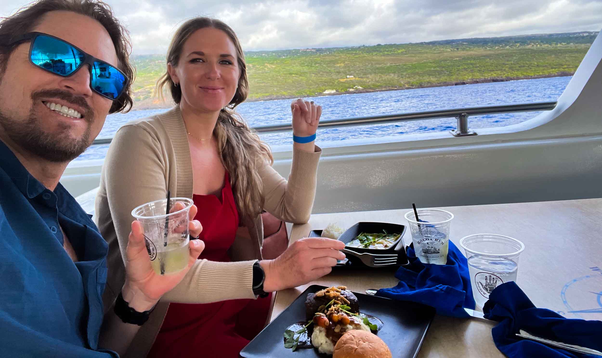 Kona Dinner Cruise: How to Choose the Right Trip for You (Compare Different Cruises and Find Your Perfect Match)