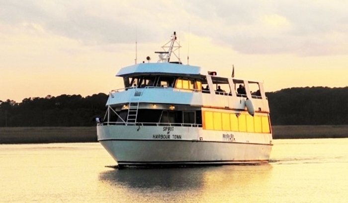 Hilton Head Island Dinner Cruise Deals: Find Affordable Sunset Dining on the Water!