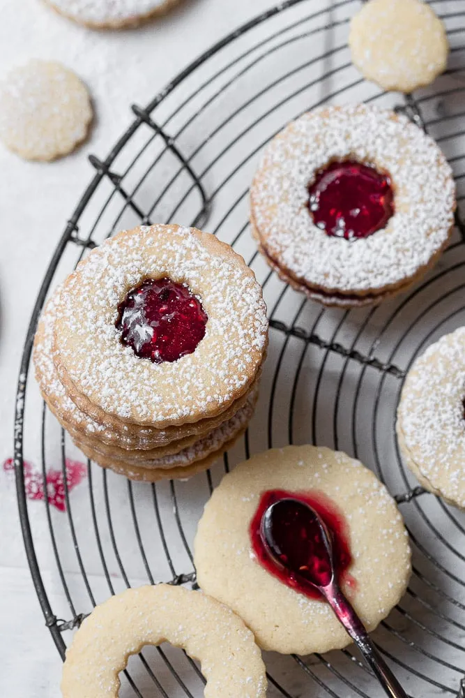 How to Make Perfect Jam Filled Cookies: Tips and Tricks from a Pro Baker