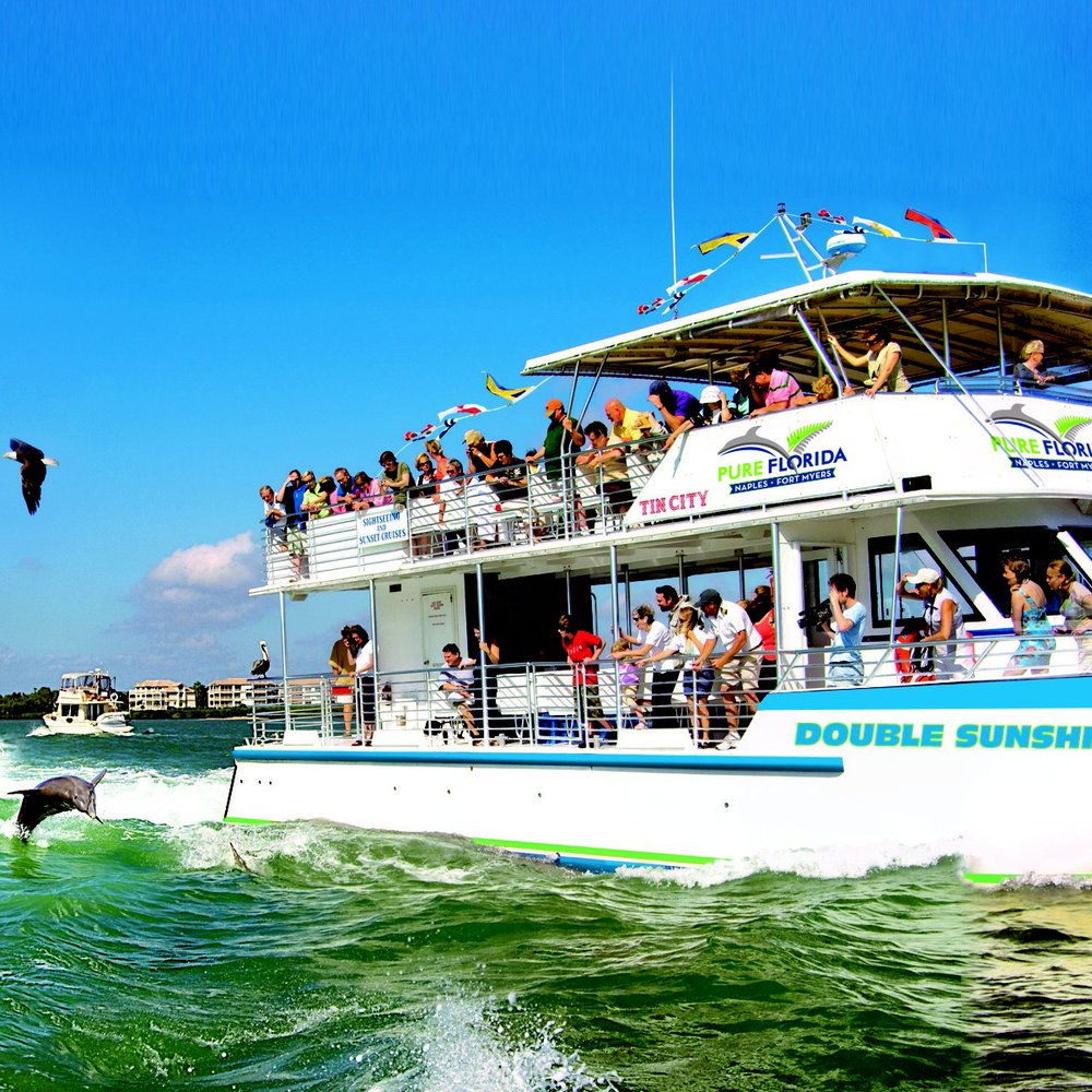 Charlotte Dinner Cruise: Whats the Best Option for a Great Night on the Water?