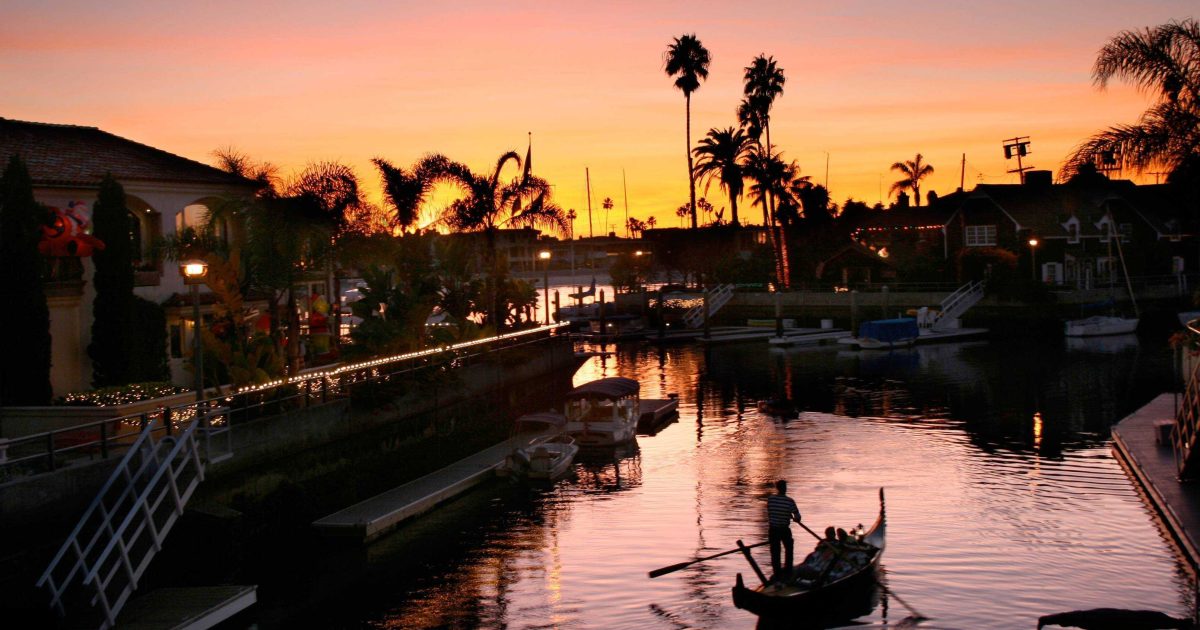 Romantic Boat Dinner Long Beach: Plan the Perfect Date Night!