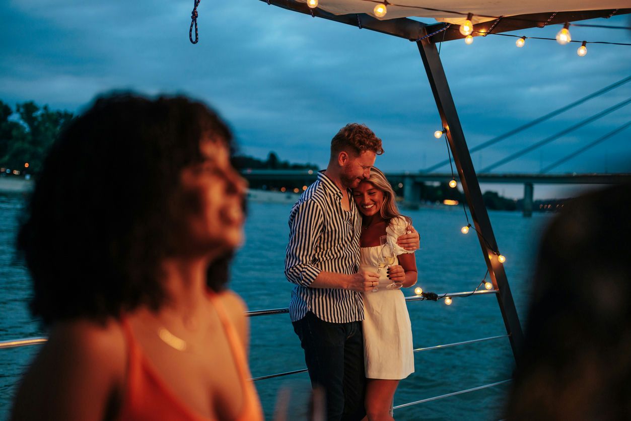 Romantic Dinner Cruise for Two Near Me: The Best Date Night Spots on the Water!